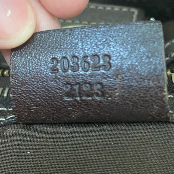 Gucci Pelham Monogram Canvas Purse - Picture 7 of 7